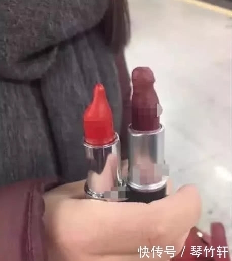 杰作 女生涂口红的习惯,取决于口红的形状,网友:全都是杰作