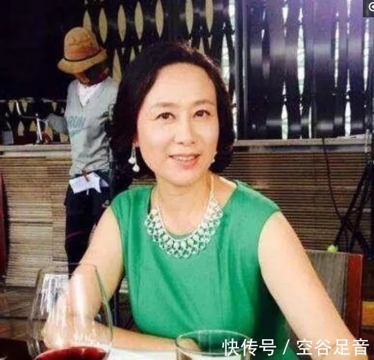 喜盈門|還記得那些年扮演過農(nóng)村姑娘的演員嗎?二十張老照片帶你走近她們