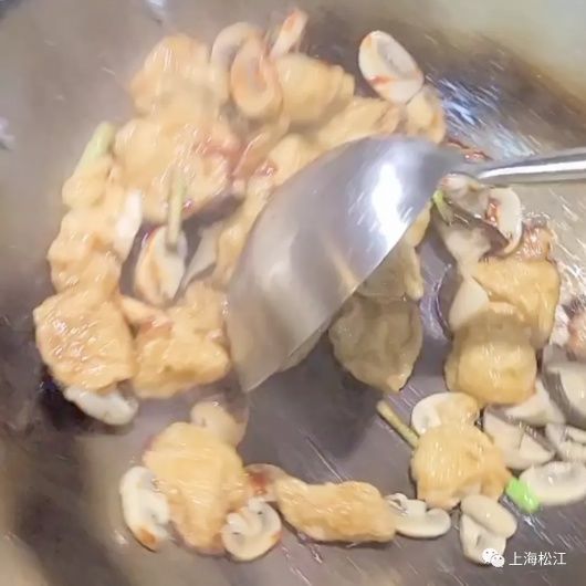 小松|素菜这样做，比肉还好吃！不说了，再添一碗饭！