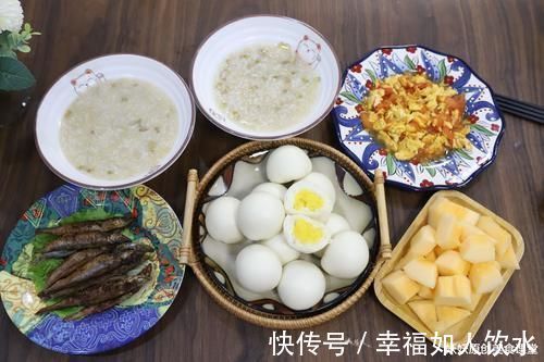 今天的早餐,我给孩子做早餐已经坚持了七年,身体才会暖和