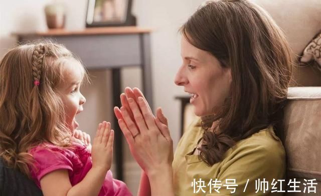 蛋糕|孩子的东西被抢,是该让娃“谦让”还是抢回来?家长别做糊涂事