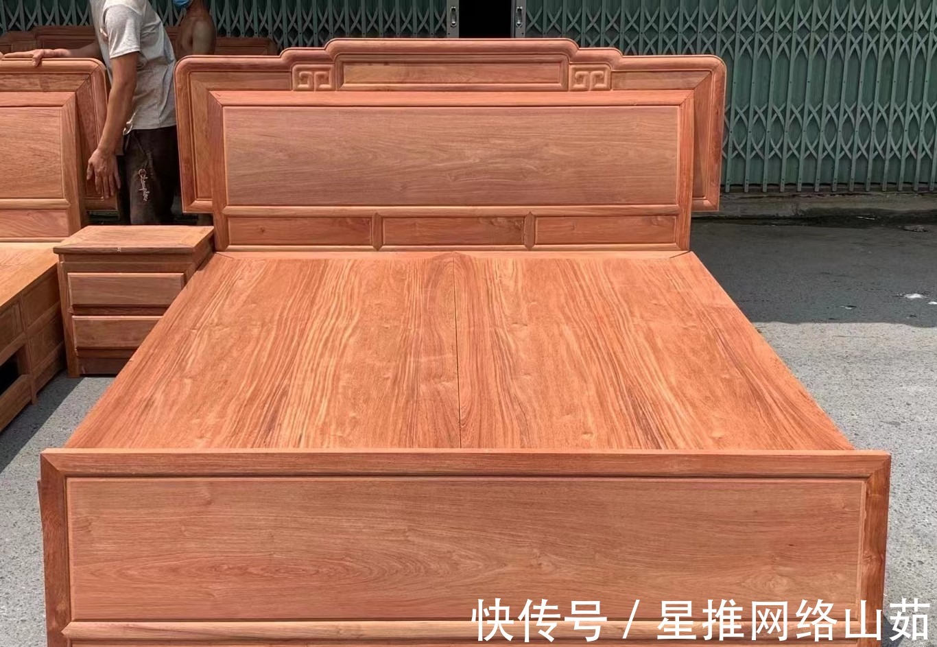 非洲|大果紫檀与刺猬紫檀两者木材之间如何去选择？