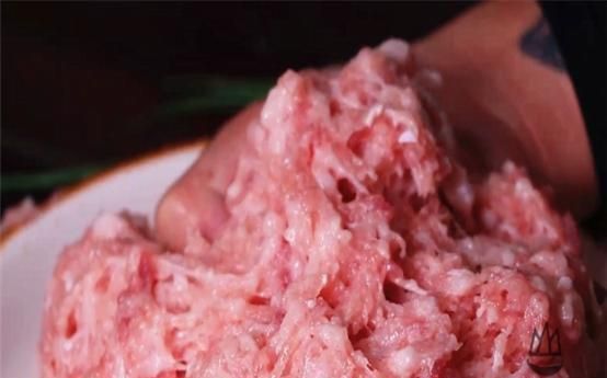多汁|调肉馅时，牢记两放三不放，调什么馅都香，鲜嫩多汁不腥不柴