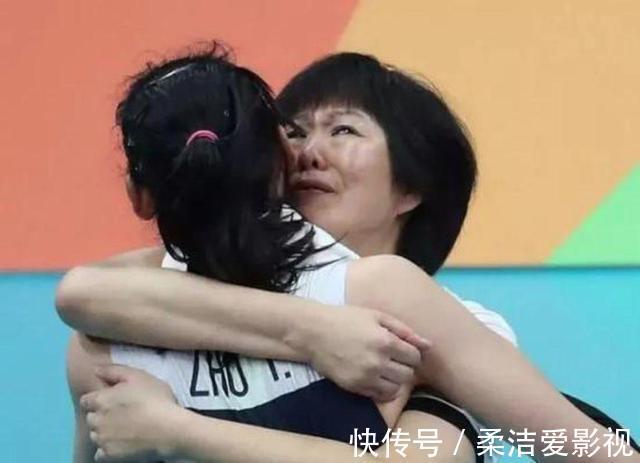 龚翔宇|郎婷合璧所向披靡,女排对荷兰预定3-0,郎平还将练兵考察新人!