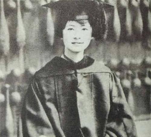  林徽因|民国时期的罕见旧照：图4是结婚的陆小曼，图6是穿戏服的林徽因