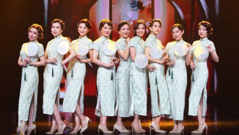 李思思|央视公演连登热搜:康辉扮演许仙,撒贝宁登台抢走主持人风头