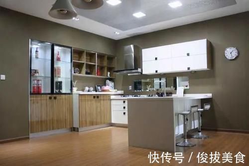 高低|厨房这10cm格外重要,做好了实用加倍,没做就等着被老婆责备