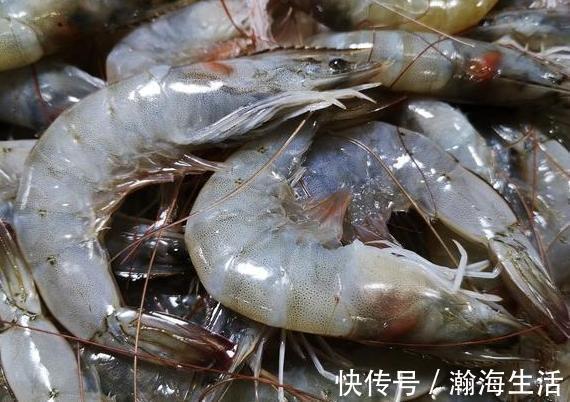 小龙虾|保存大虾，直接放冰箱就错了，教你个好方法，冻几个月都像刚买的