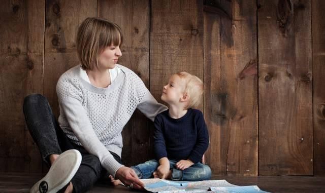 孝顺|这两类妈妈容易培养出大格局、孝顺的孩子,是家里的福气