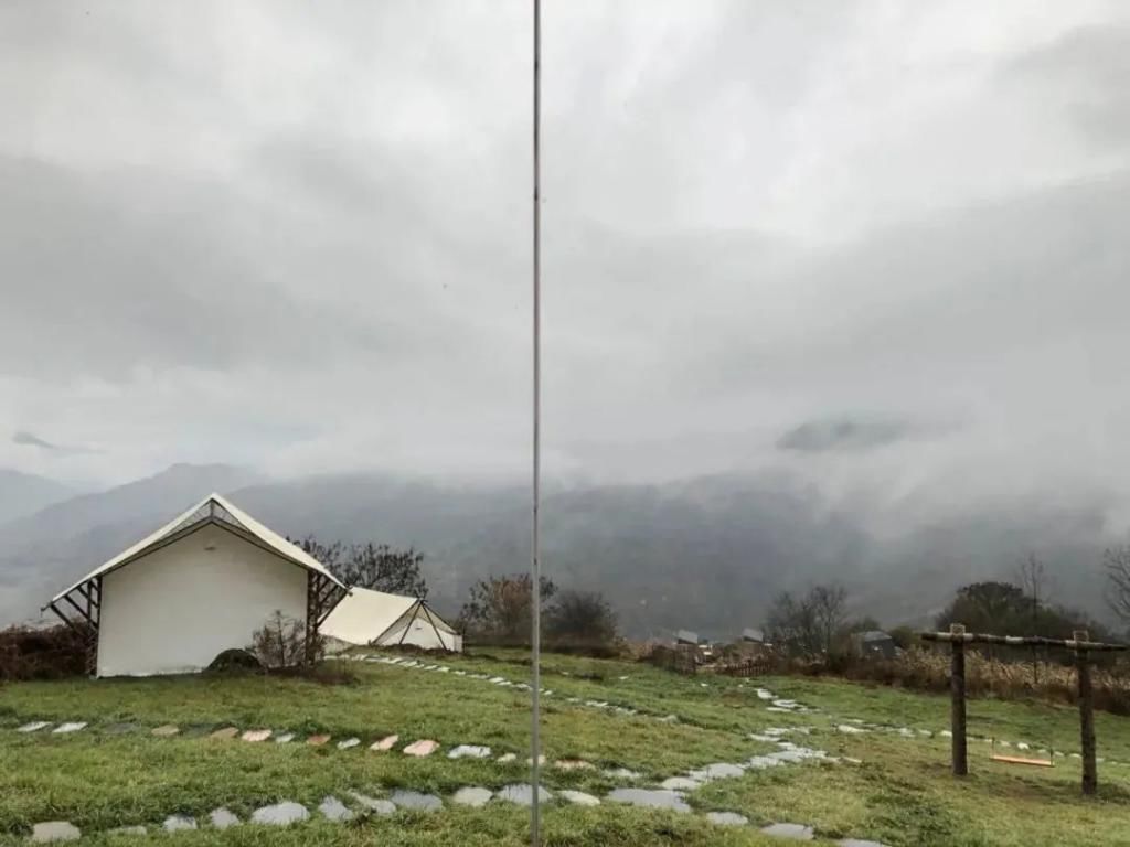 温泉|冰川、温泉、星空……川西冬日游怎么玩不踩雷！