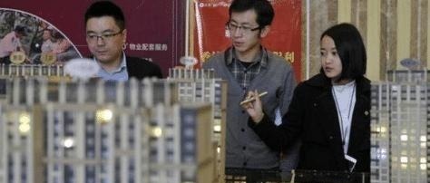 中间户|为什么选房的时候中间户型总是先售完,两边户型都剩到最后?