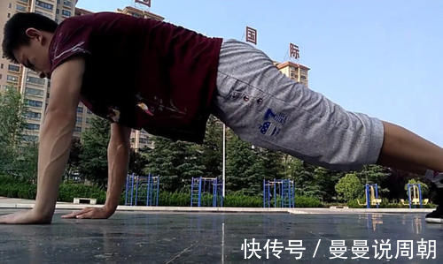 引体向上|正手做十个引体向上的人是什么水平健身达人请收下我的膝盖