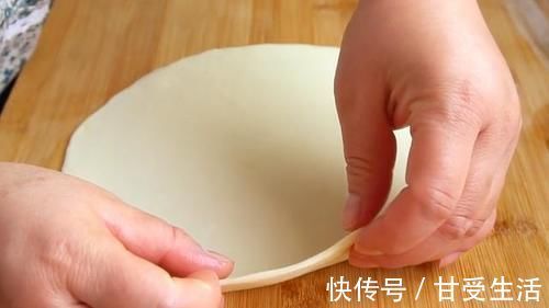 早餐|早餐别吃包子了，学会这样做，一个鸡蛋一张饼，营养美味真好吃