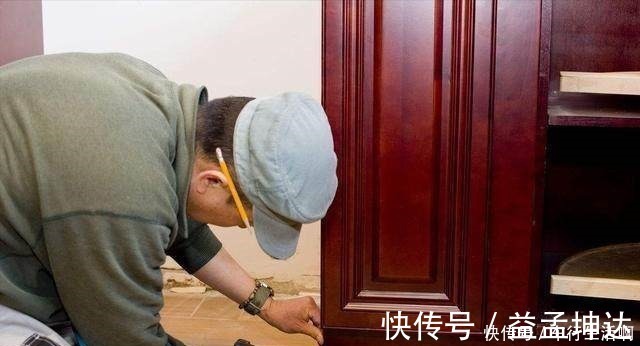安装|厨房橱柜万万要这样安装，住久了才知多实用，懊悔没早知道！