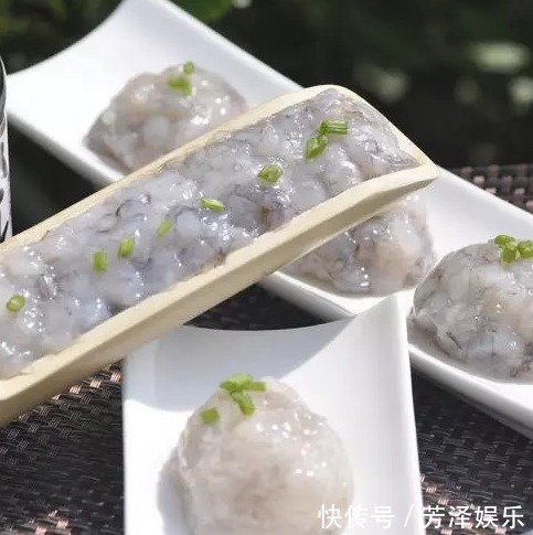  吃火锅时，会吃的人都必点这6道菜，店员名副其实的吃货