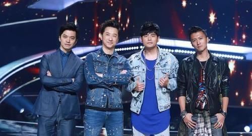 从《好声音》史上16位导师中选出四位组成最强导师阵容，谁可上榜！