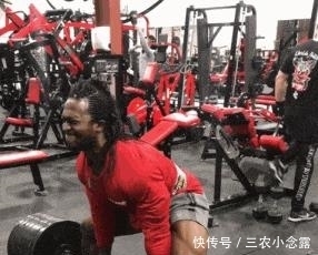 深蹲|他痴迷深蹲10年, 练成“无敌牛蛙腿霸”