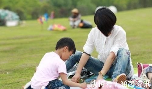 视力|孩子多大就可以配手机了?并非7岁也非18岁,这个年纪就刚刚好