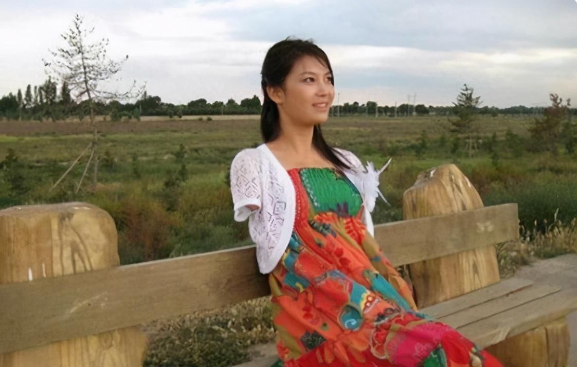 非诚勿扰:“断臂天使”雷庆瑶,台上牵手下台被甩,今现状如何