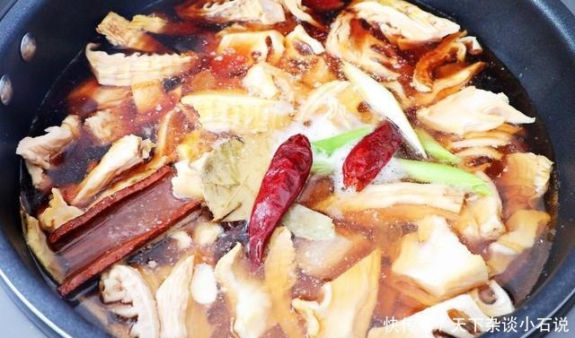 秋后多给家人吃这菜,香浓味美,鲜嫩爽脆,往锅里一扔就好,简单