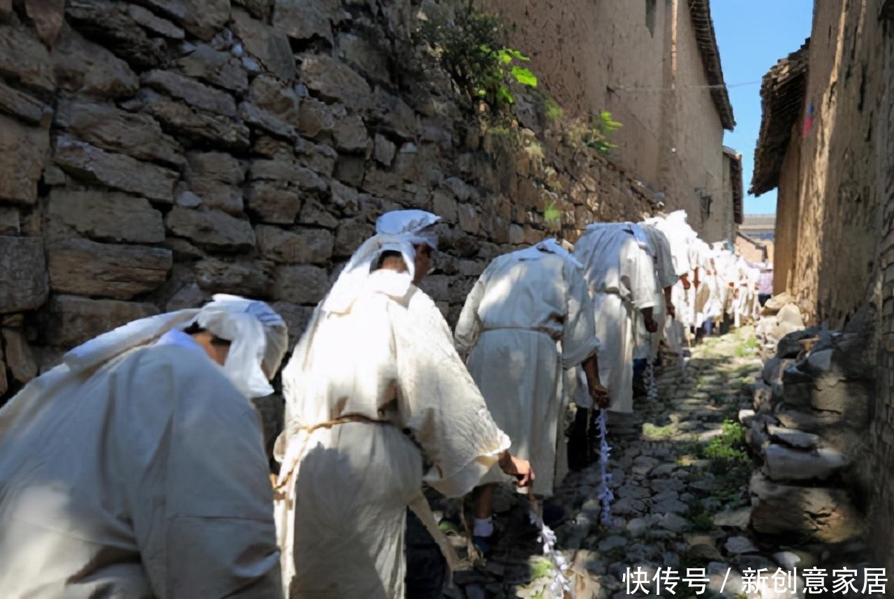 尊重|北大教授恢复土葬!心中没有尊重,火葬还是土葬都只是形式