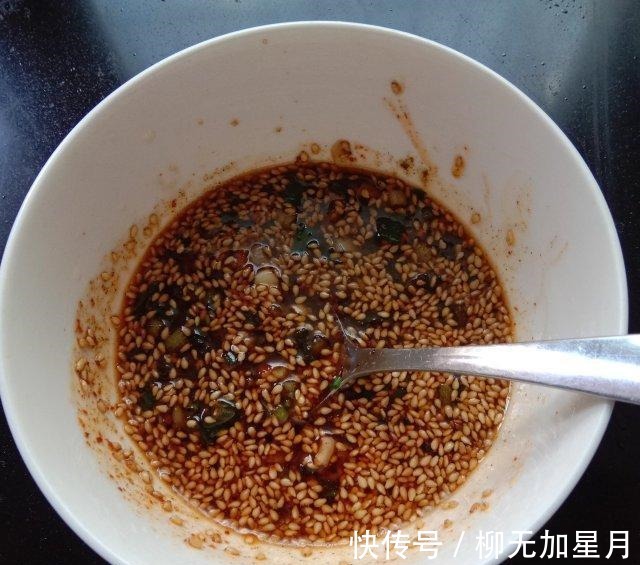 美食天下|凉拌土豆片，简单一拌，开胃又省事！