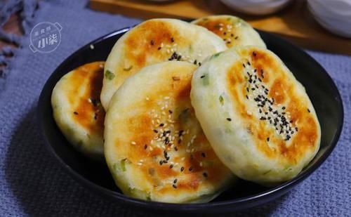 这饼我一周做2回,筷子一搅,外酥里软,大人孩子抢着吃,太香了