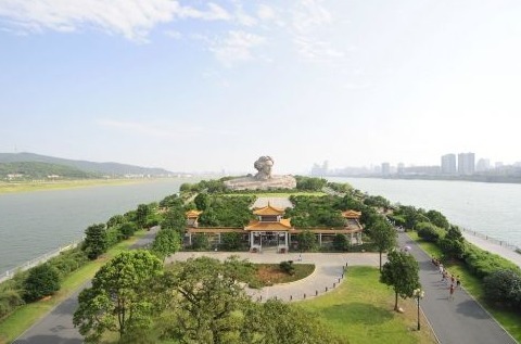 晾晒|去长沙出差,偶然发现一户人家阳台,真让人开眼界,拍下照着学!