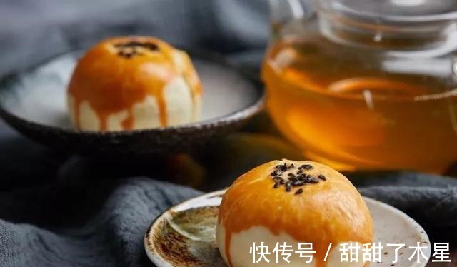 精致甜品肉松麻薯蛋黄酥,口感软糯,咸香适中,口感层次丰富!