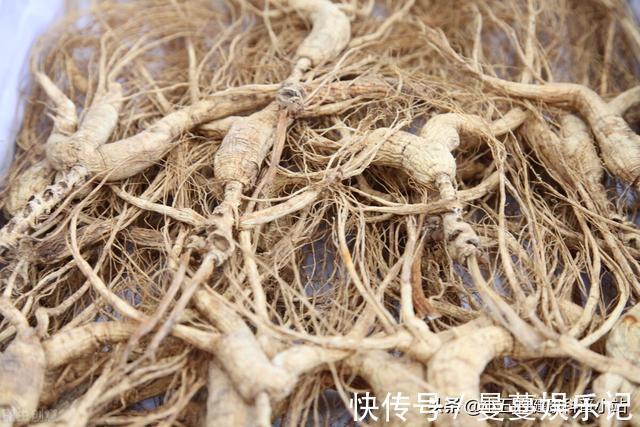 降脂|既能抗凝又能降脂稳定斑块？聊一聊常用的中成药——通心络胶囊