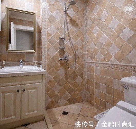 装修|卫生间不要再装淋浴房了,如今流行这么装,师傅都点头夸好!