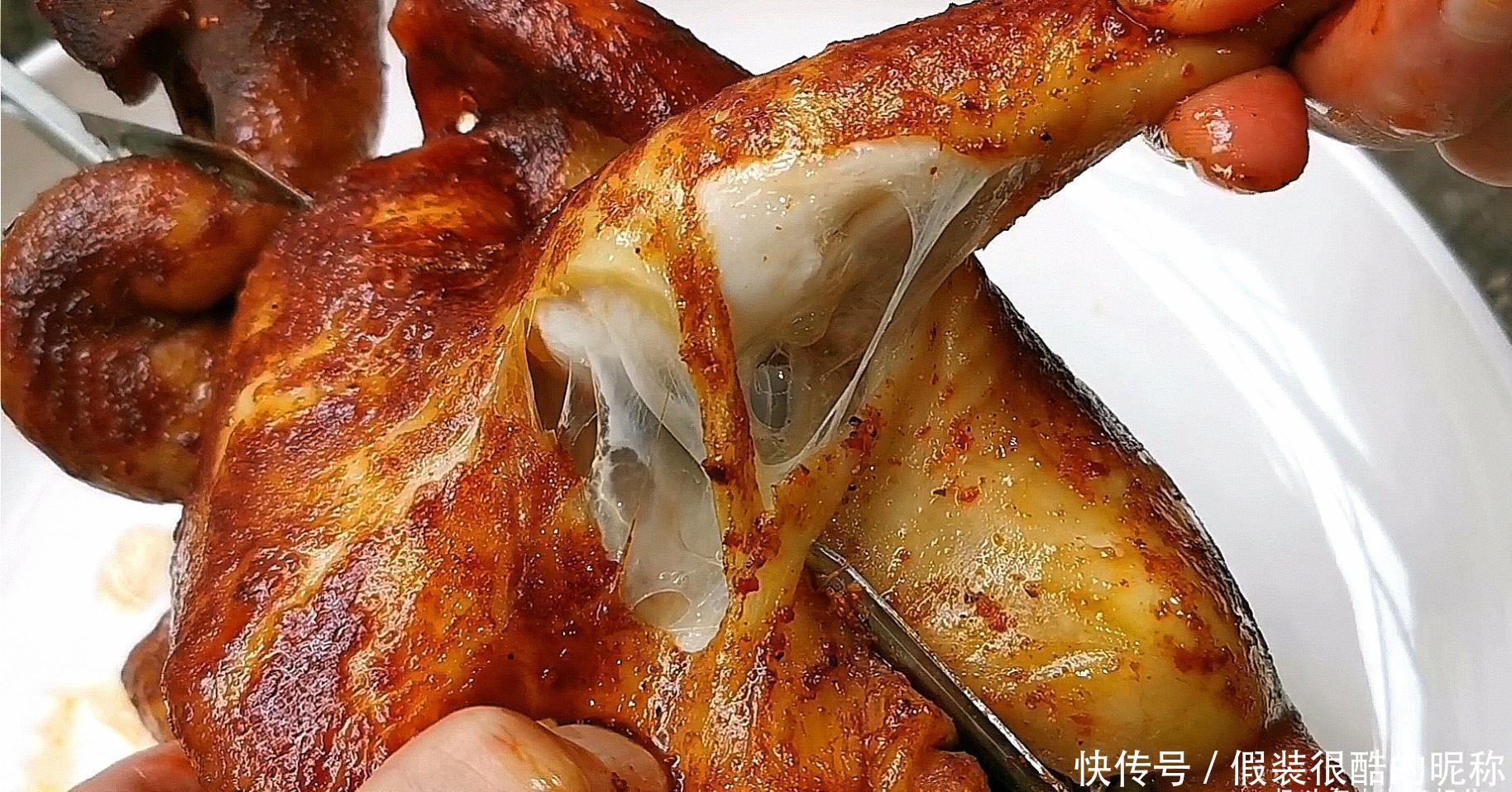 想吃烤鸡在家就能做!大厨教你秘诀,皮香肉嫩,色泽红亮,好吃