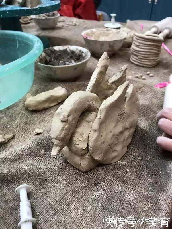 表达|小央美美术教育:美术学习的目的在于善于表达的勇气和创造精神