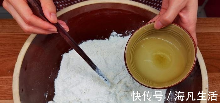 无论和什么面，牢记2个手法，面再软都不粘手，老师傅诀窍真实用