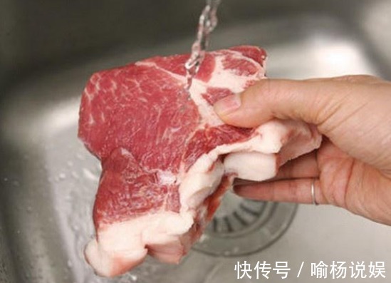 技巧|解冻猪肉有技巧，教您4个妙招，十分钟快速解冻，吃着和鲜肉一样