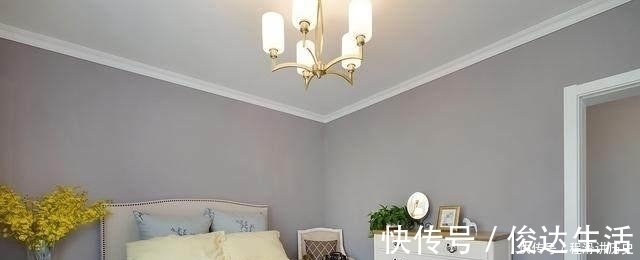 阳台上|多亏老婆这个明智的决定,在电视墙做一圈柜子,完工后漂亮又实用