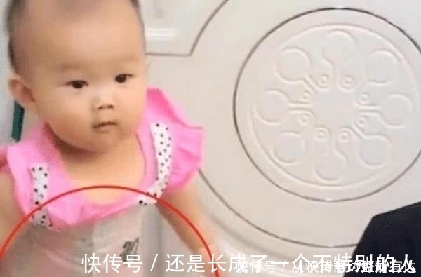 宝宝|舅舅带娃太偷懒,为打游戏想出妙招“封印”外甥女,真是带娃鬼才