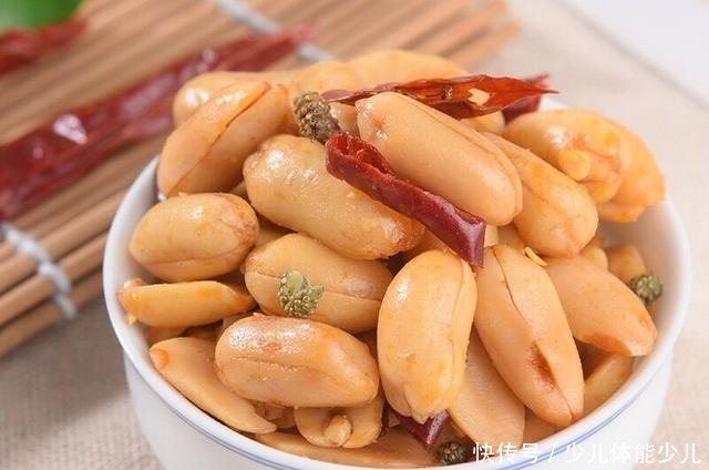 薇娅李佳琦带火的5种零食，尝到味道就念念不忘，你吃过几种