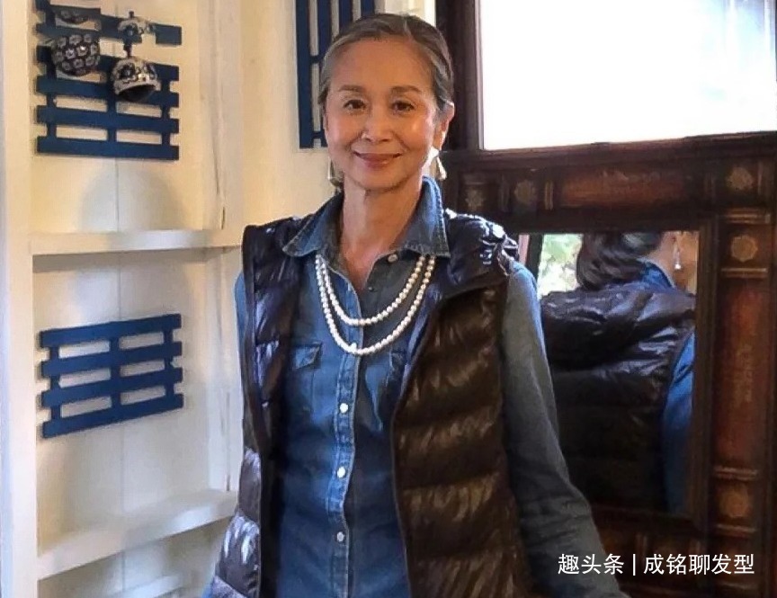 短发 老年人别总烫小卷发型,学学三位60岁时髦奶奶的减龄发型,超洋气