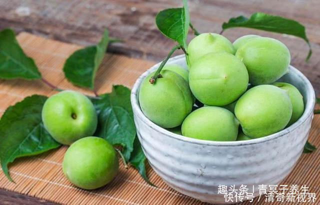 酸碱平衡|女性睡前当零食吃几颗此物，淡化皱纹，保持年轻态，安神助眠