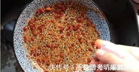 洗洁精自己在家就能做,2毛钱做一大瓶,比买的还好用,天然环保