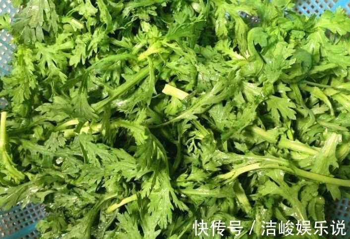 肌肤|女人不想显老,要多吃3种食物,排毒润肠,肌肤变得越来越好