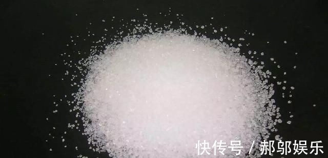 酸水|这四种酸水浇花,1个月浇一次,叶子浓绿、开花稠密