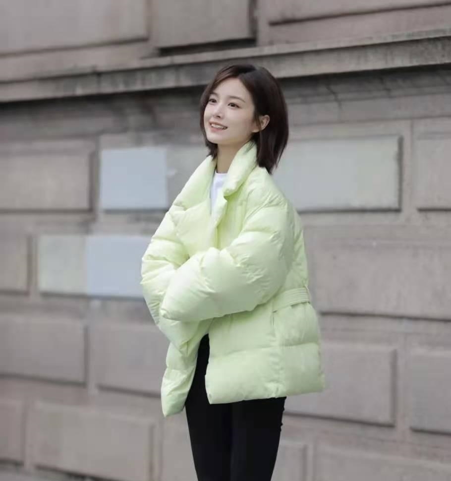 紧身裤 为什么你穿羽绒服就“又肿又丑”?原因都总结在这了,建议改掉!