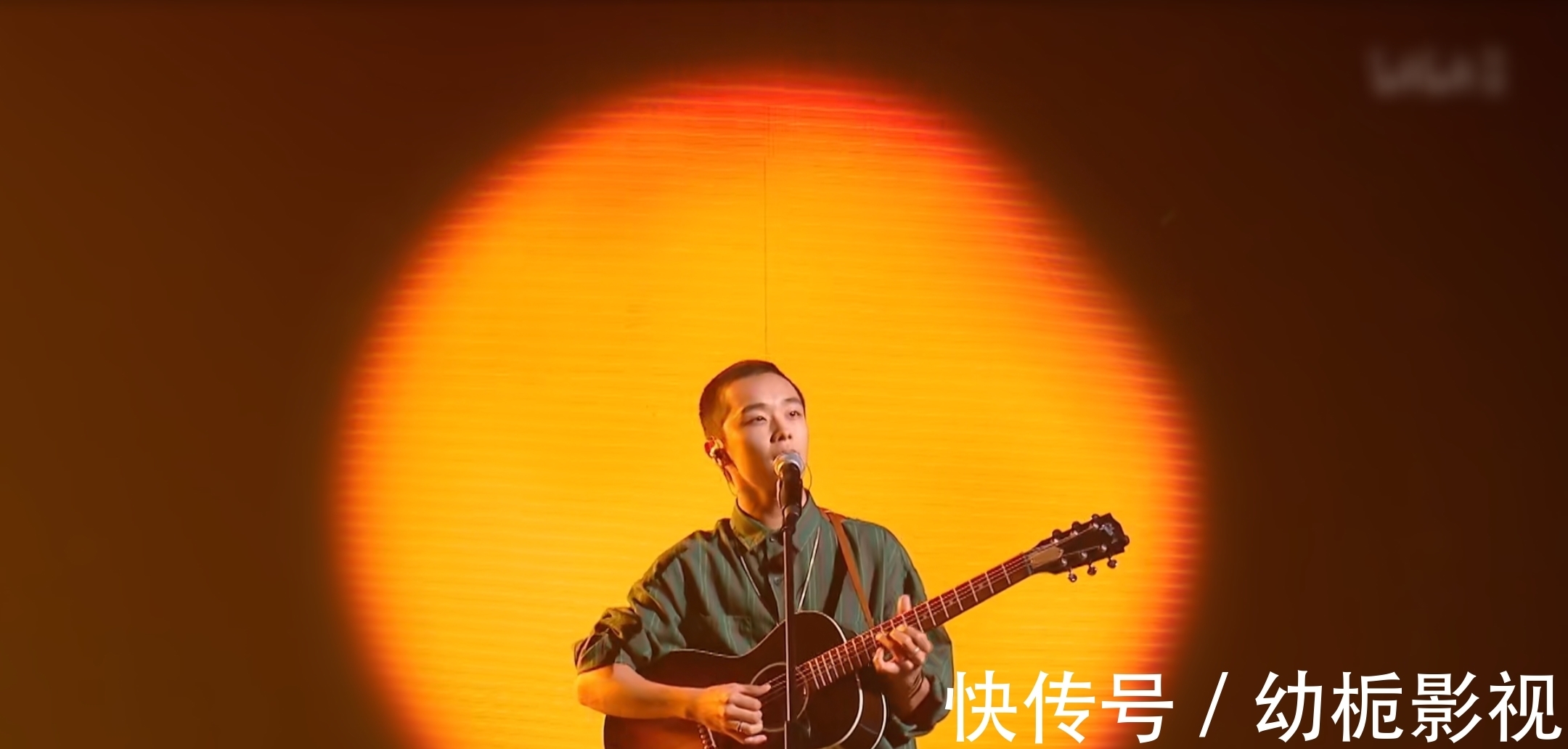 召集人|薛之谦和许嵩在节目里欢乐“你拍一我拍一”，男孩子的简单快乐