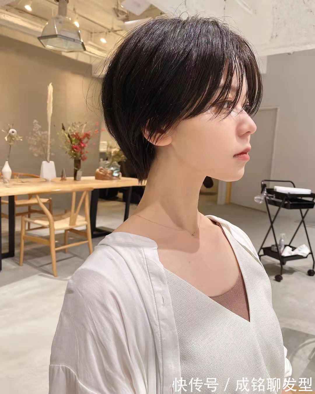 剪发|换对“精灵系”短发有多美,看完这8组对比就知道,小脸又减龄