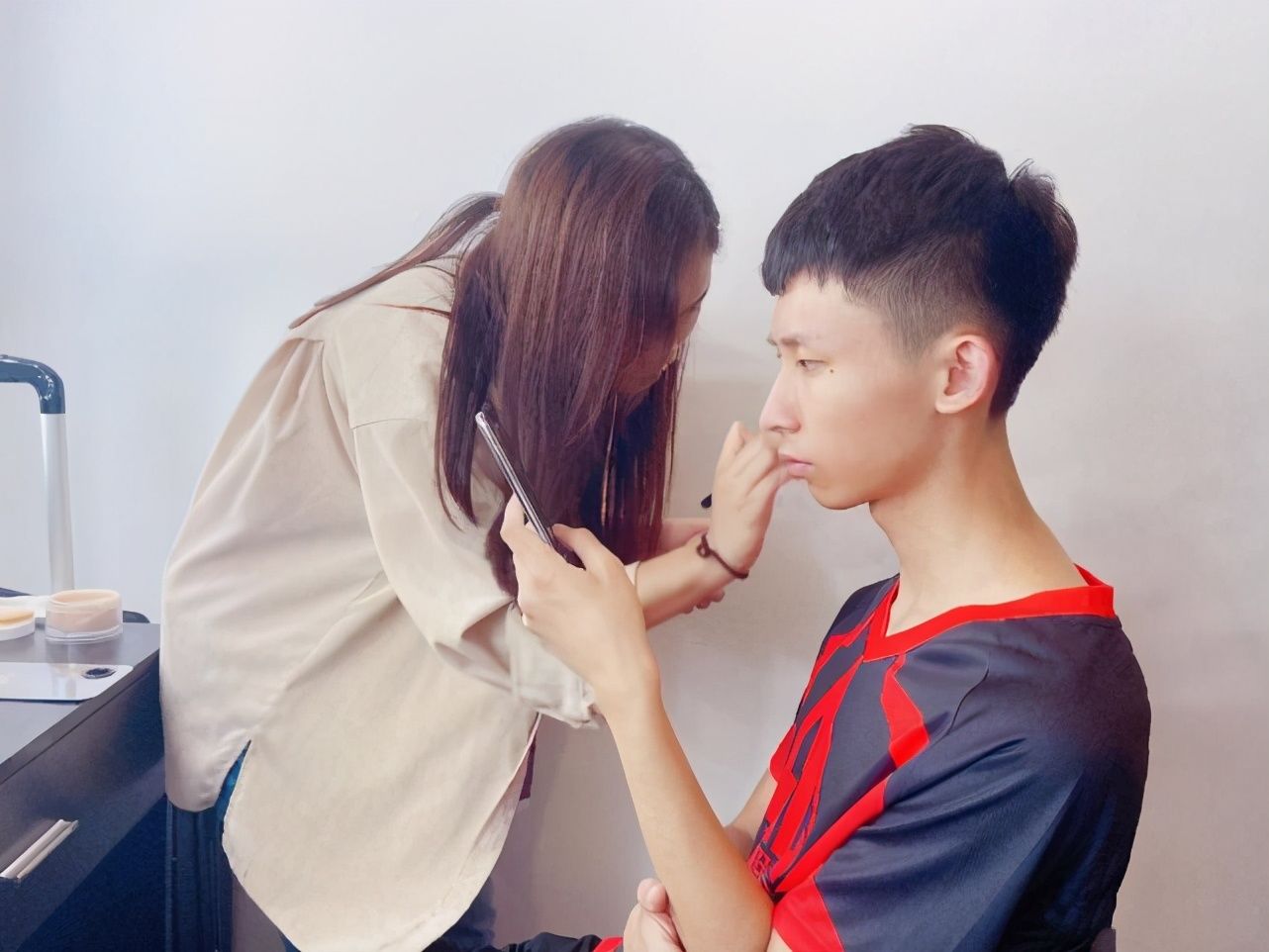 直言|巅峰大佬有多豪气？梦泪看到演员价格表，直言自己也想被老板点