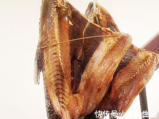 孕妇|怀孕多吃鱼娃更聪明?三种鱼不建议孕妈吃,否则坑的是肚子里的娃