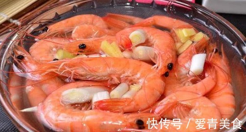腥味|煮大虾，别直接用水煮！换成它，虾肉鲜嫩入味，好吃无腥味，营养