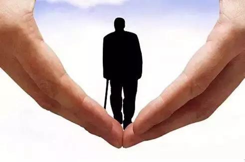 抽烟喝酒|一个人如果不抽烟不喝酒,最多能活多久健康专家给出了答案